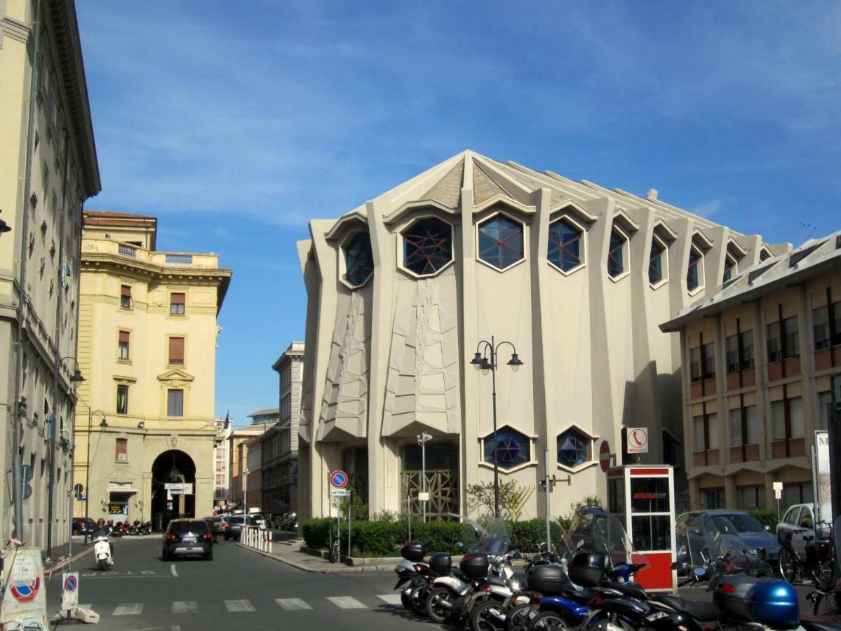 Houston - Esclusivamente Turistica - Not For Business Or Workers Hotel Livorno