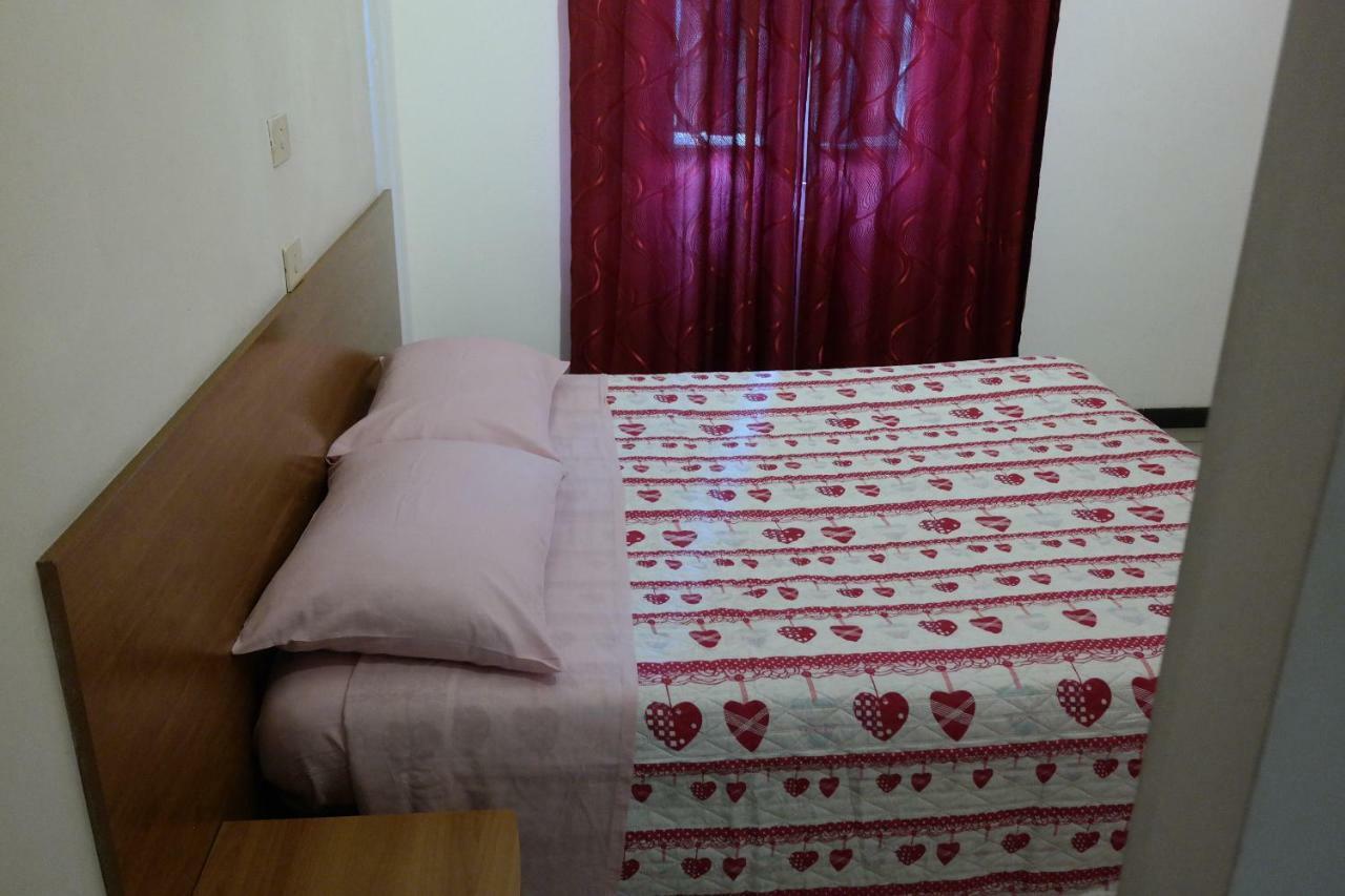 Houston - Esclusivamente Turistica - Not For Business Or Workers Hotel Livorno