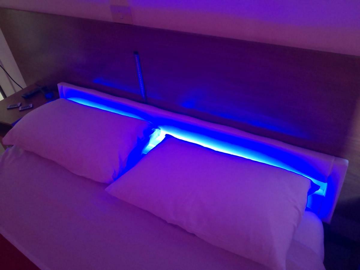 Hotel Houston - Esclusivamente Turistica - Not For Business Or Workers *
