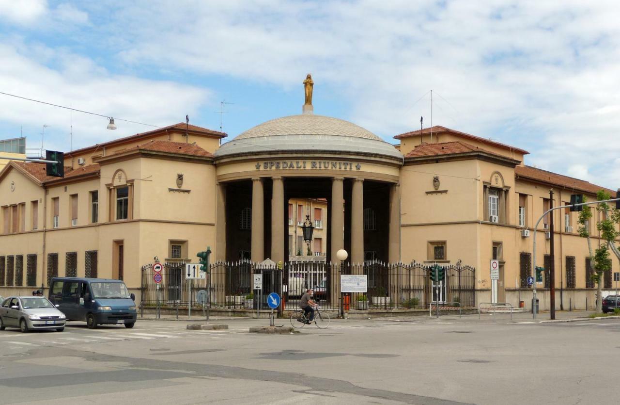 Houston - Esclusivamente Turistica - Not For Business Or Workers * Livorno