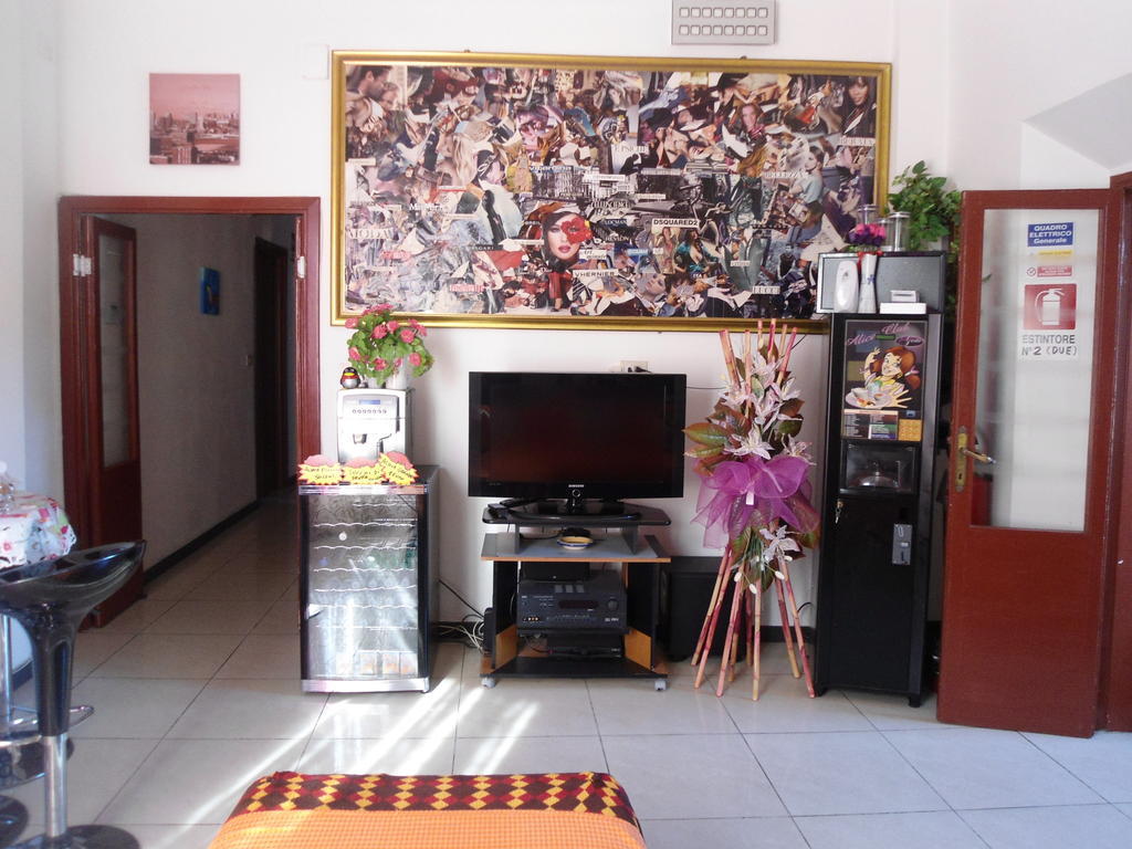 Hotel Houston - Esclusivamente Turistica - Not For Business Or Workers Livorno