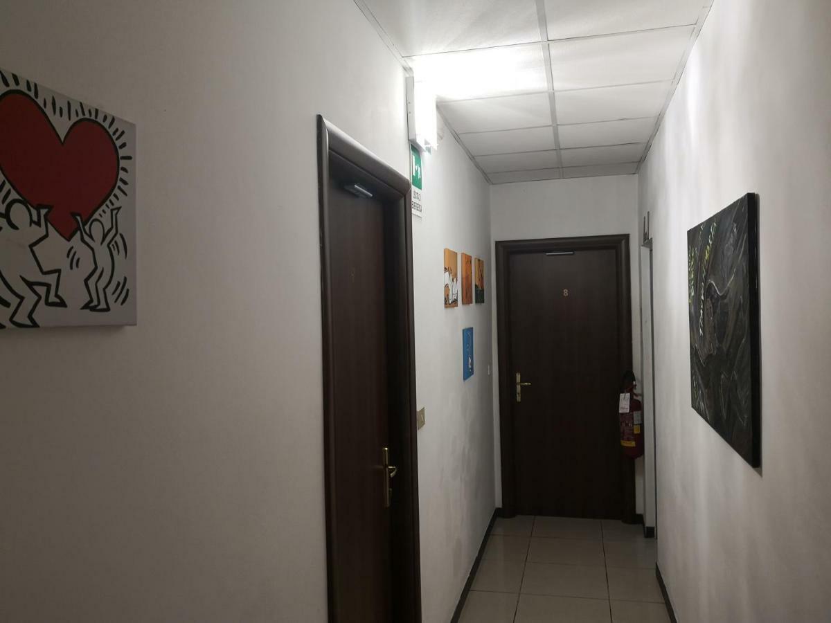 Houston - Esclusivamente Turistica - Not For Business Or Workers Hotel Livorno